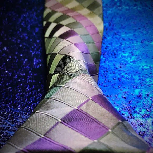 Kenneth Cole Reaction neck tie - Picture 13 of 16